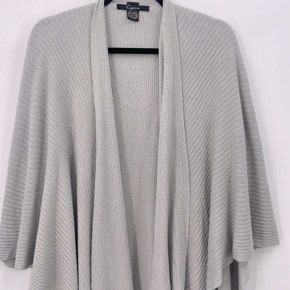 Cejon Grey Cape - Picture 2 of 3